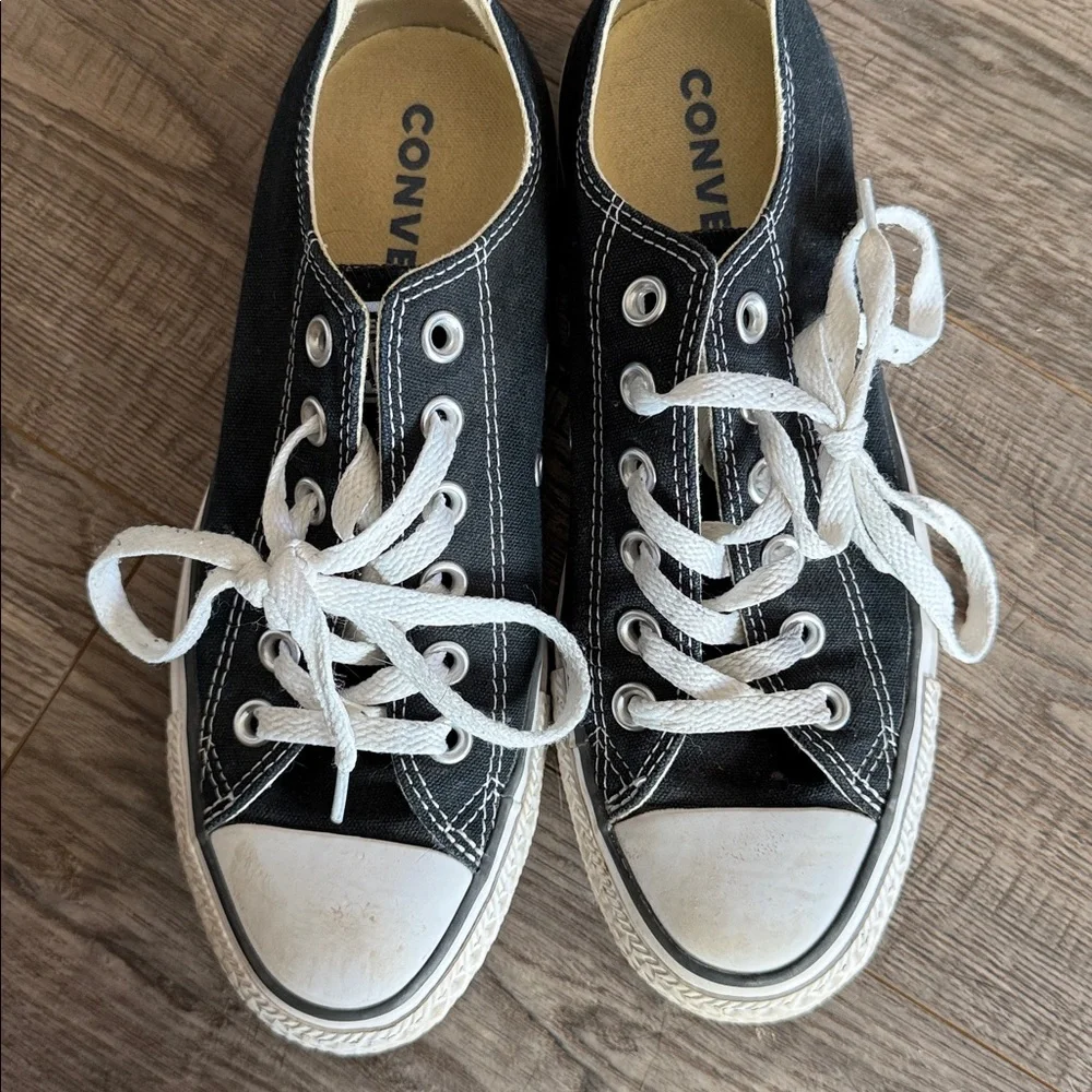 Converse Low Top Sneakers - Picture 5 of 7